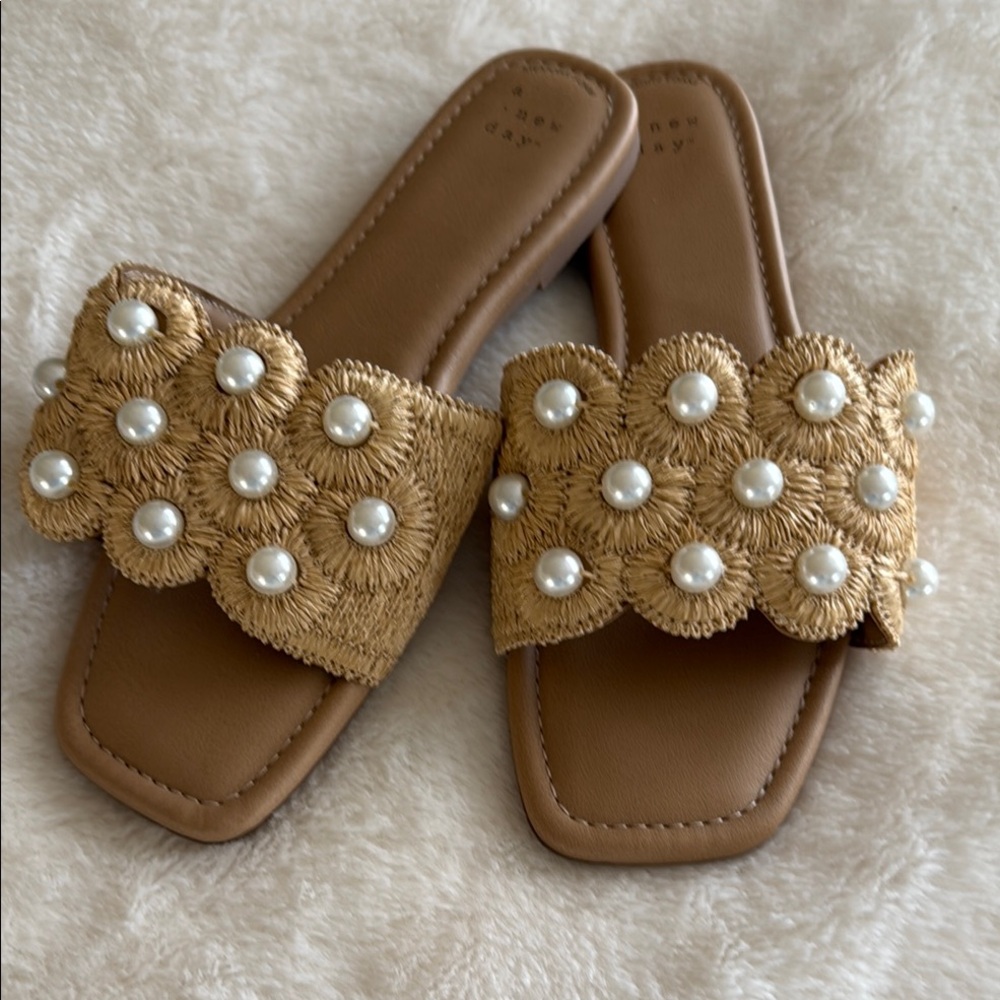 Women's Tan Pearl Embellished Sandals